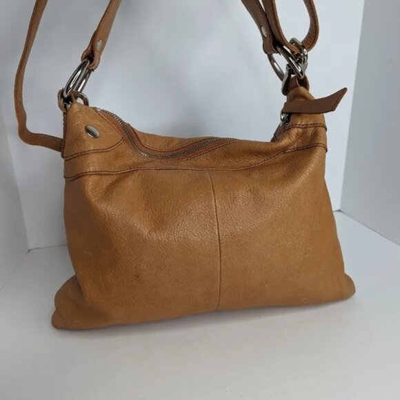 Hobo Leather Convertible Crossbody Shoulder Bag - Picture 5 of 16